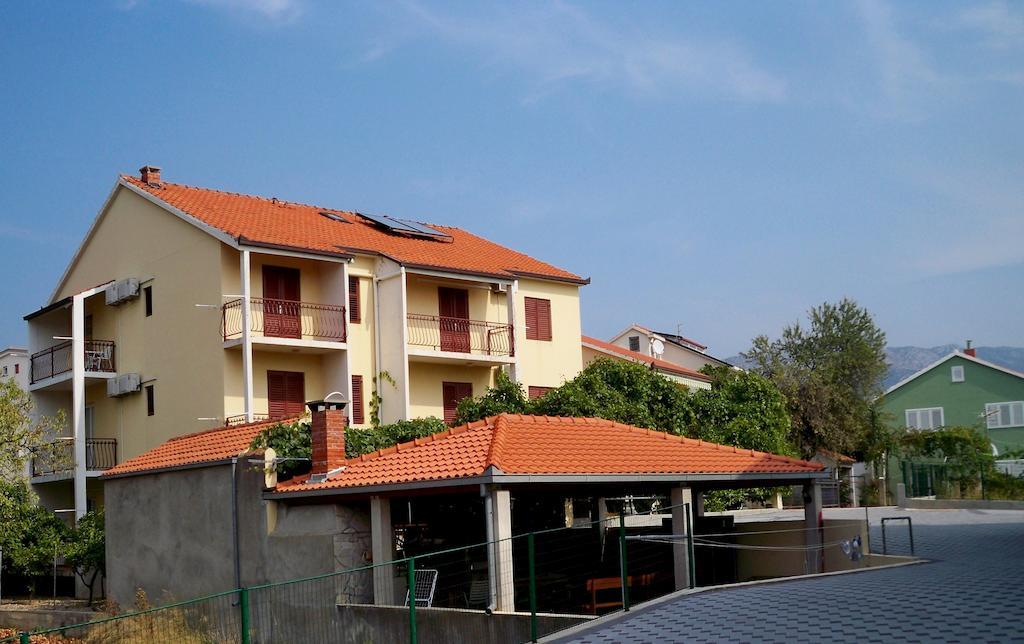 Guesthouse Lucic オレビック エクステリア 写真