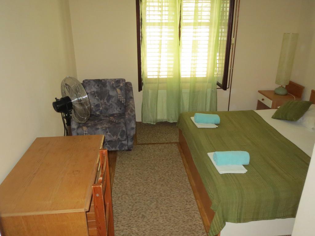 Guesthouse Lucic オレビック エクステリア 写真